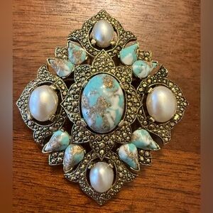 Sarah Coventry Remembrance Faux Turquoise and Pearl Brooch Vintagw 1968 Pin